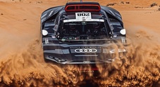 Dominio Peterhansel con l'Audi elettrica ad autonomia estesa all'Abu Dhabi Desert Challenge, primo dopo tre tappe