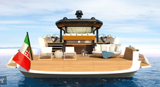 Fantasia al potere con EVO V8: lo yacht trasformista con il comfort di una barca a vela e 4 timoni!