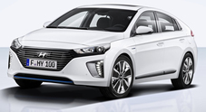 Hyundai Ioniq, debutto per l'intera gamma, l'ibrida anche in versione elettrica e plug-in
