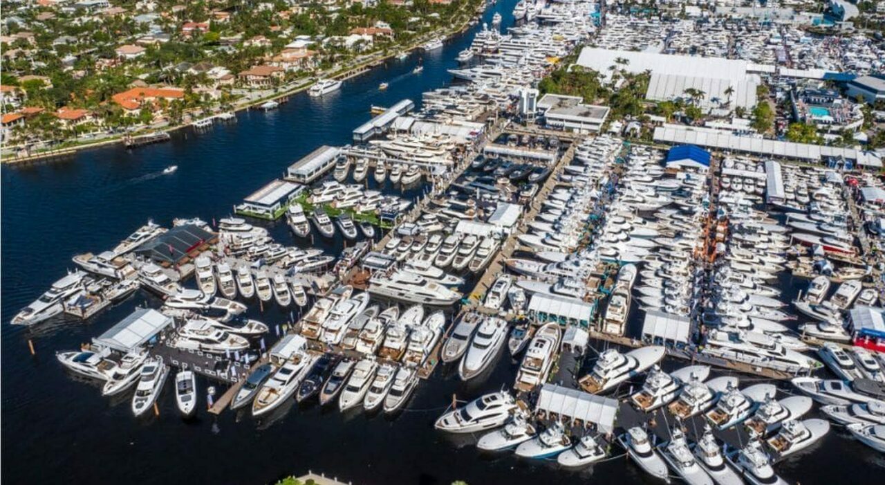 Una panoramica dell International Boat Show di Fort Lauderdale