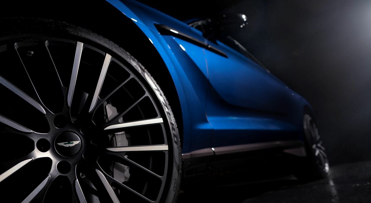 Pneumatici Pirelli P Zero superprestazionali per Aston Mastin DBX707