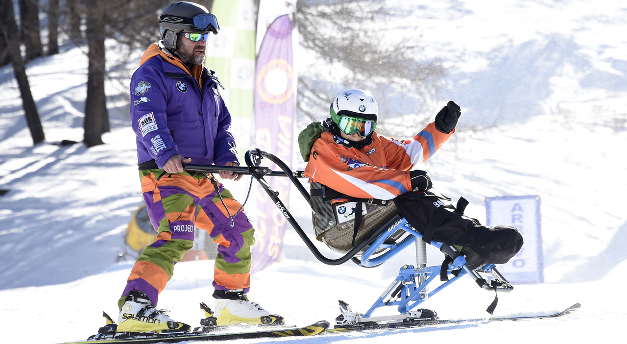 SciAbile compie 20 anni, l iniziativa d inclusione sociale patrocinata da Bmw che ogni anno porta centinaia di ragazzi con disabilità di vario tipo a provare l emozione dello sci e dello snowboard
