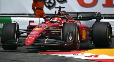 Gp Monaco: Leclerc in pole (terza consecutiva), prima fila tutta per la Ferrari
