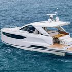 Jeanneau, ecco il DB43: day boat di nuova generazione che esalta stile, sportività e comfort con motori entro o fuoribordo